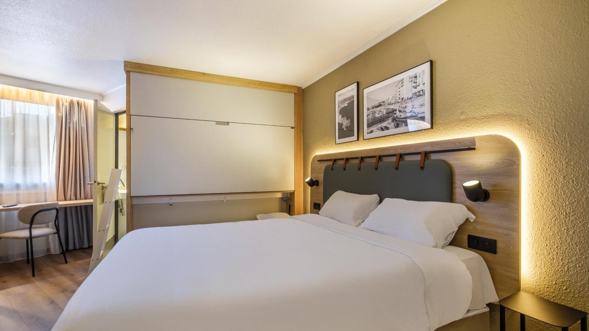 Campanile Marne La Vallee - Bussy Saint-Georges Экстерьер фото