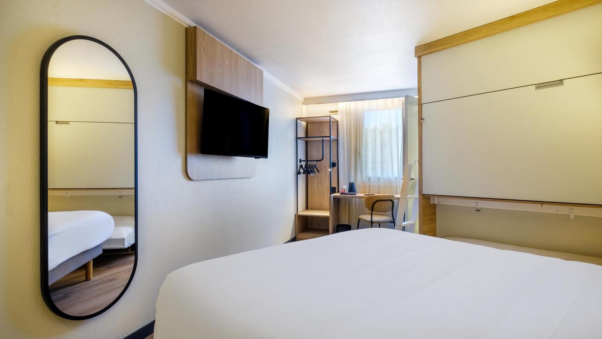 Campanile Marne La Vallee - Bussy Saint-Georges Экстерьер фото