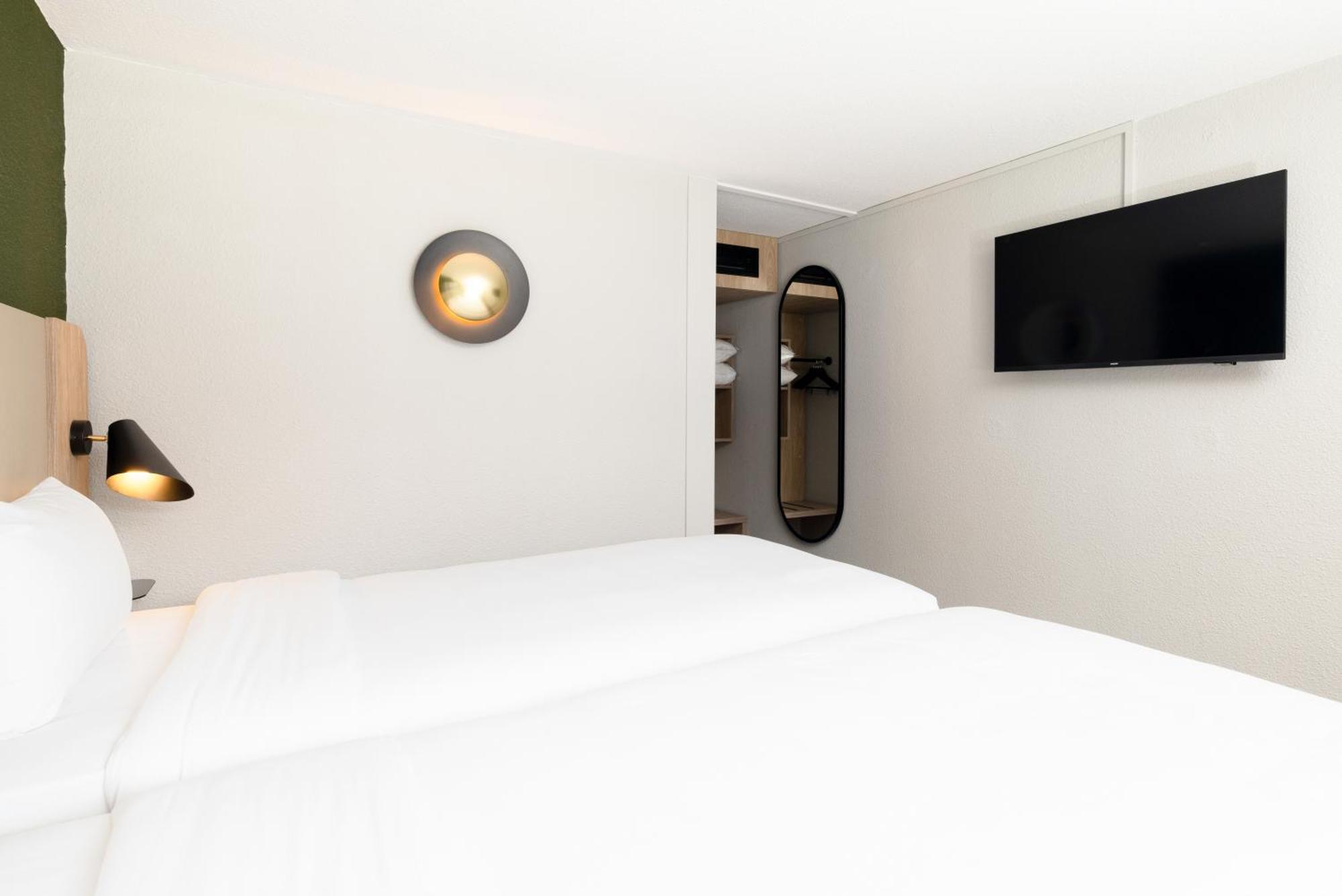Campanile Marne La Vallee - Bussy Saint-Georges Экстерьер фото